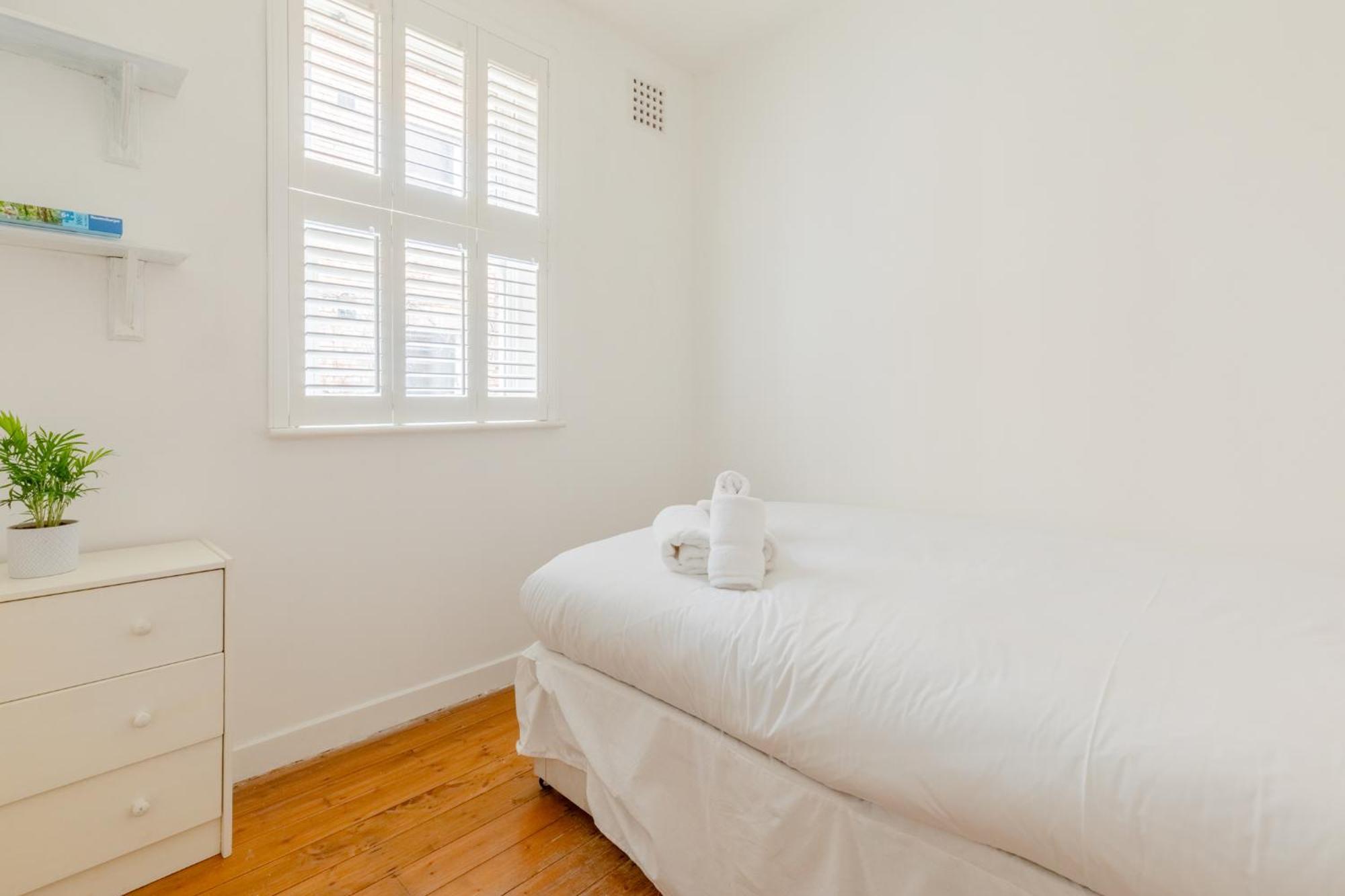 Spacious 3bd Flat W Garden Near Clapham Common