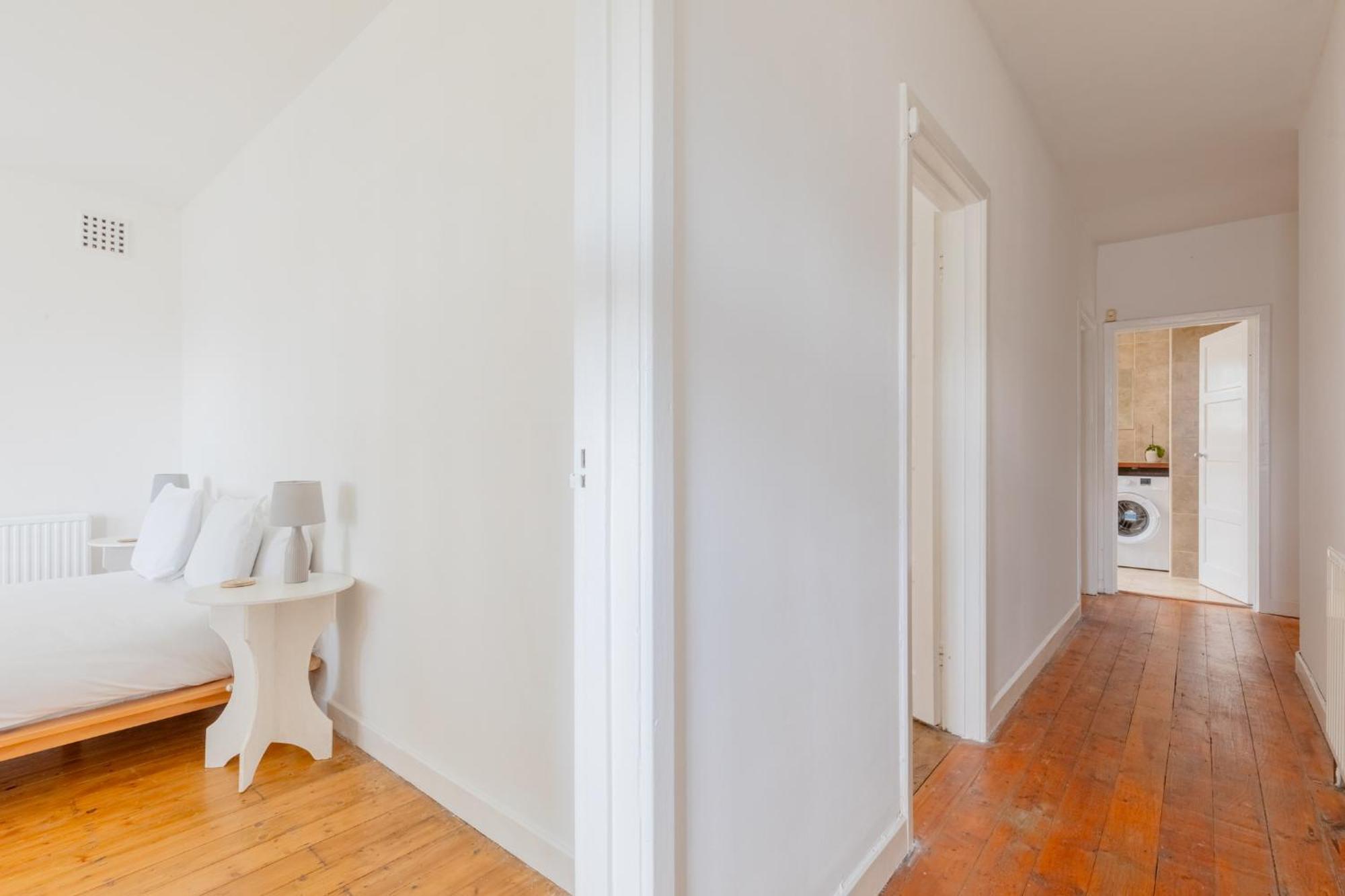 Spacious 3bd Flat W Garden Near Clapham Common